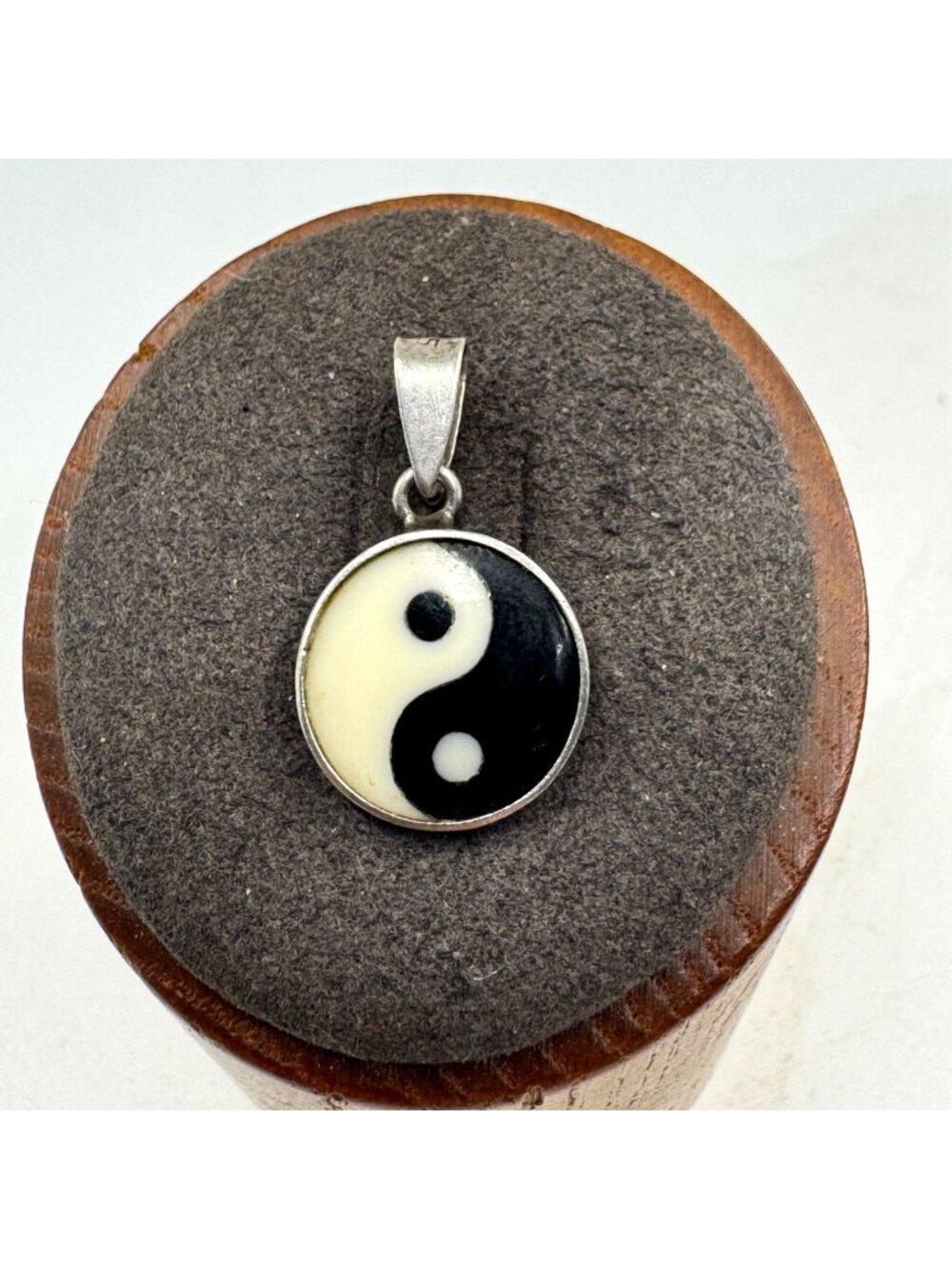 VTG Sterling Silver 925 Yin Yang Black & White Enamel Pendant Size 1" Length